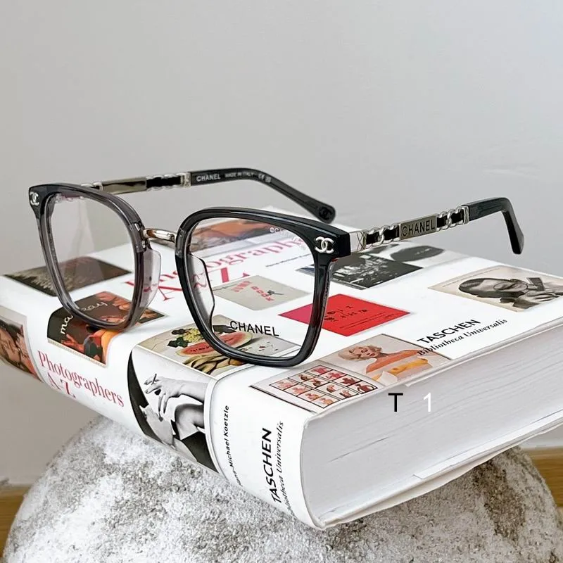 Chanel 6815 52-23-145 a 04